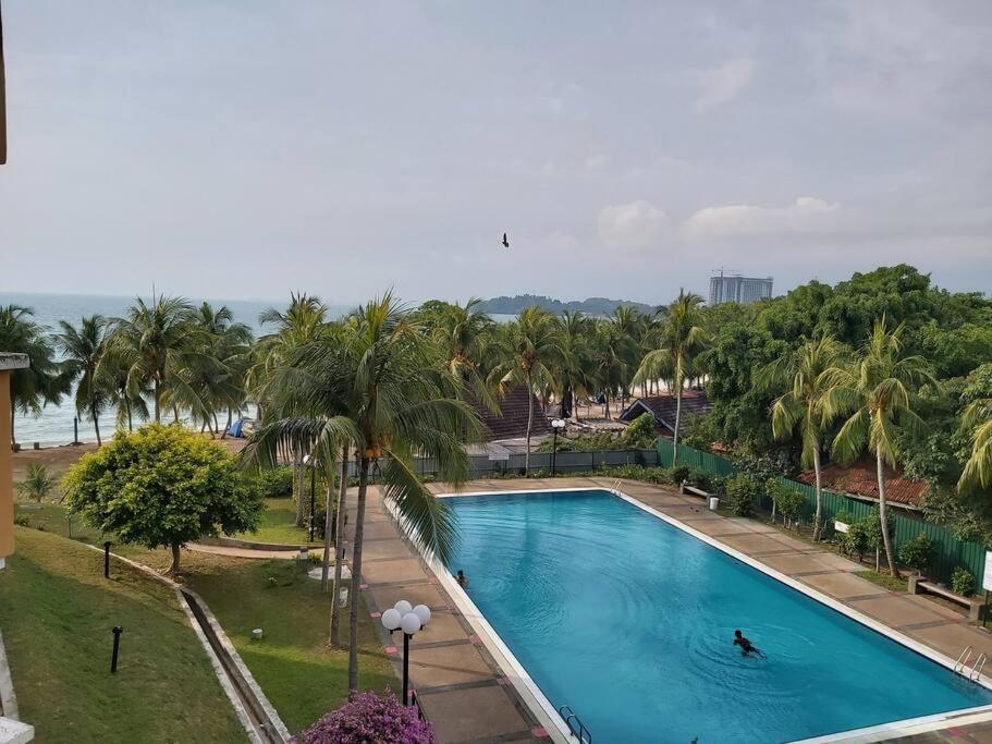 Nat'S Seri Bulan Beach, Pool Home @Teluk Kemang Port Dickson Exterior foto